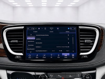 2023 Chrysler Pacifica Hybrid Limited