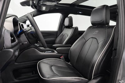 2023 Chrysler Pacifica Hybrid Limited