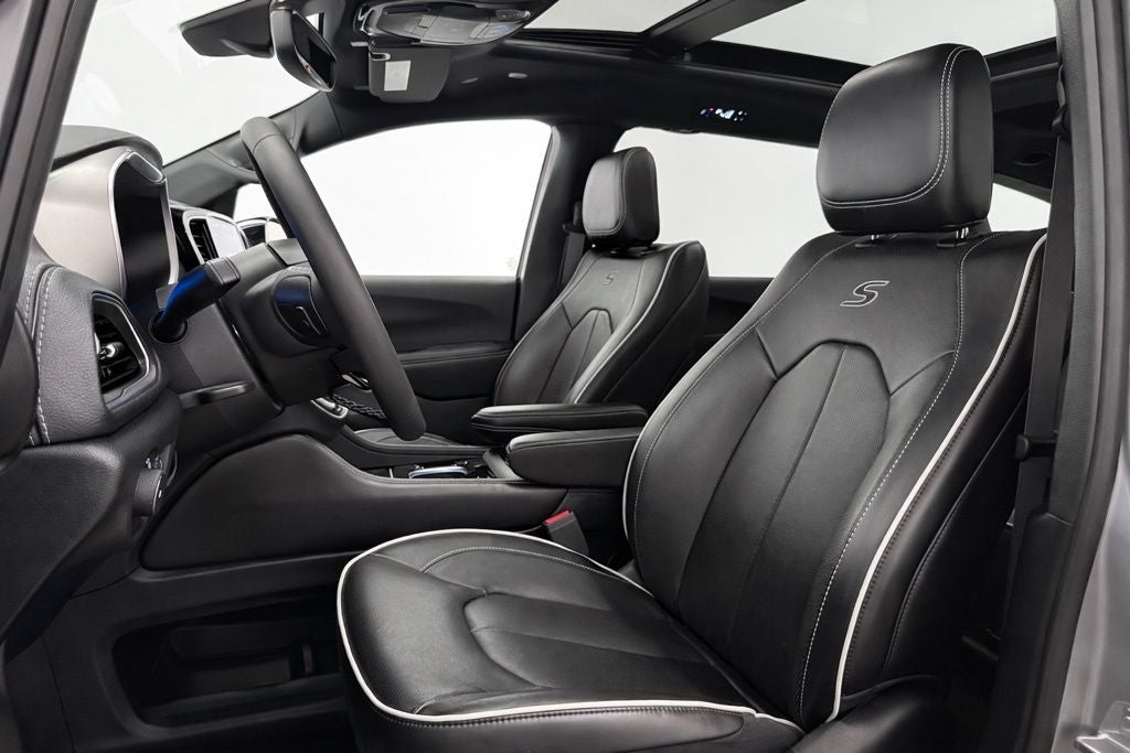 2023 Chrysler Pacifica Hybrid Limited