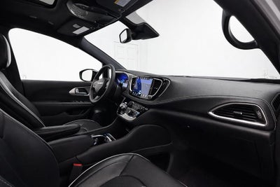 2023 Chrysler Pacifica Hybrid Limited
