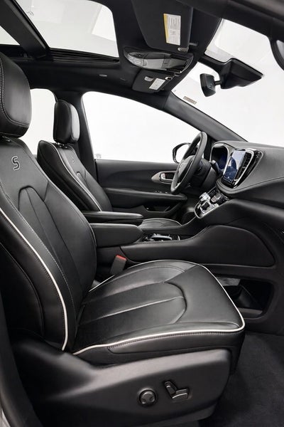 2023 Chrysler Pacifica Hybrid Limited