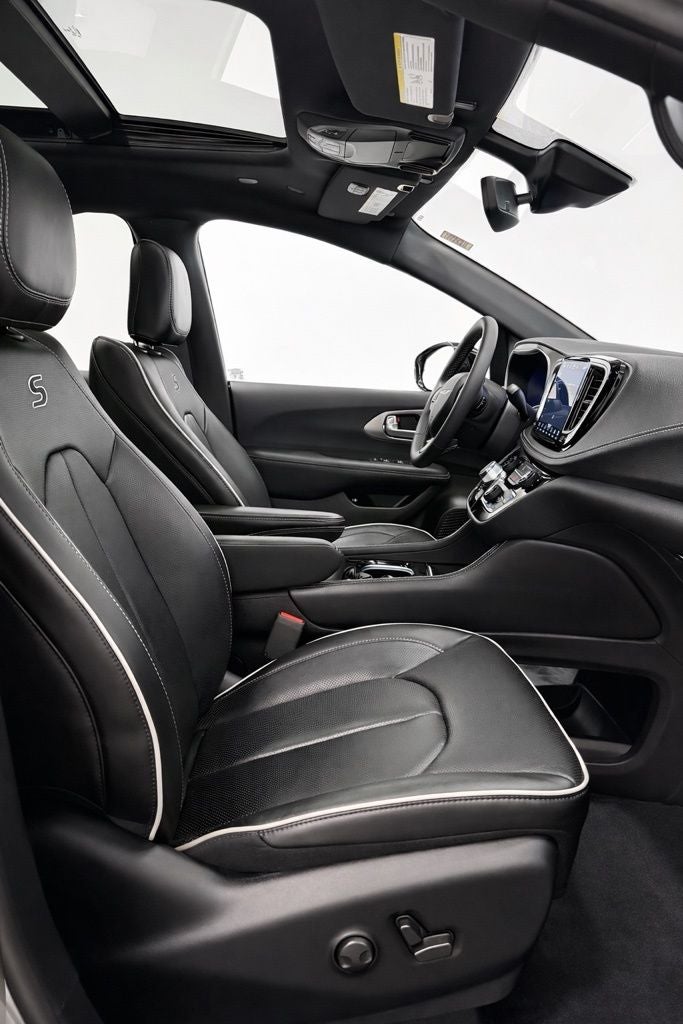 2023 Chrysler Pacifica Hybrid Limited