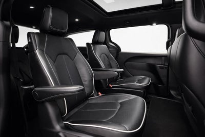 2023 Chrysler Pacifica Hybrid Limited