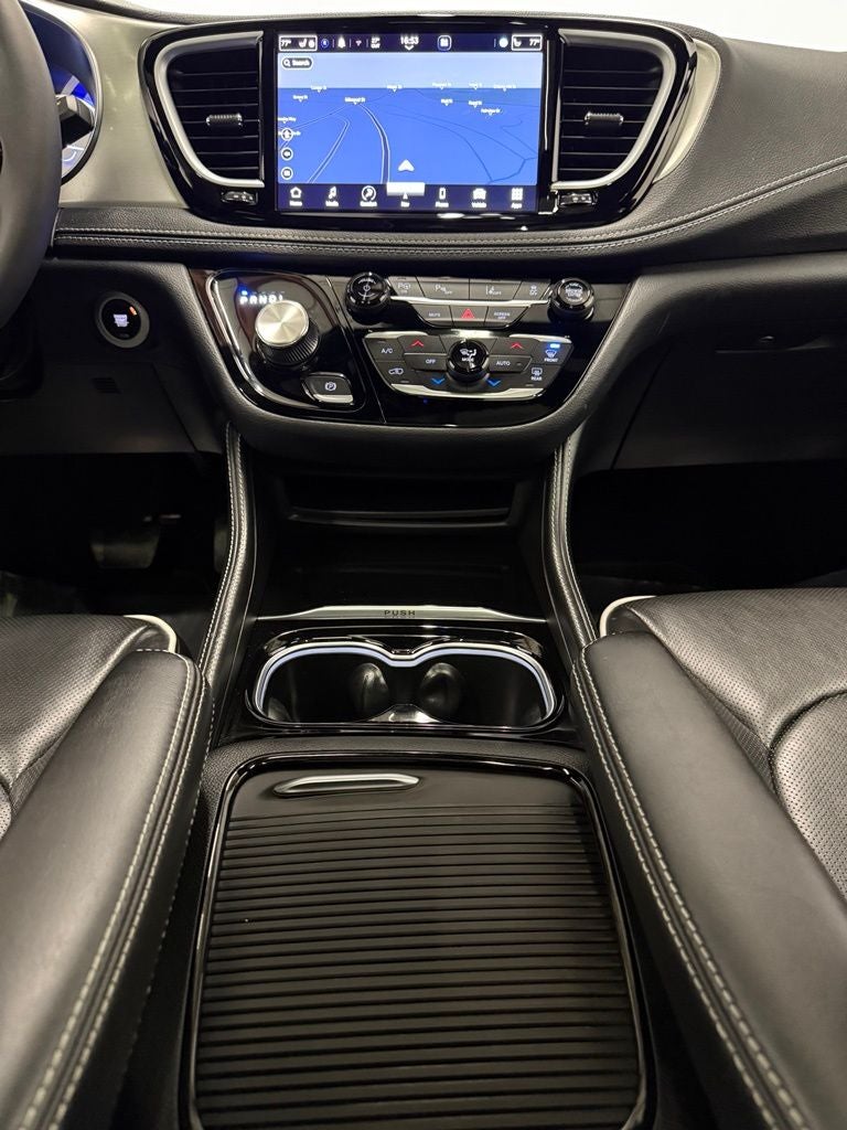 2023 Chrysler Pacifica Hybrid Limited