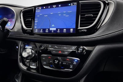 2023 Chrysler Pacifica Hybrid Limited