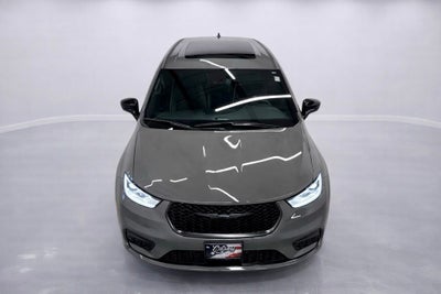 2023 Chrysler Pacifica Hybrid Limited