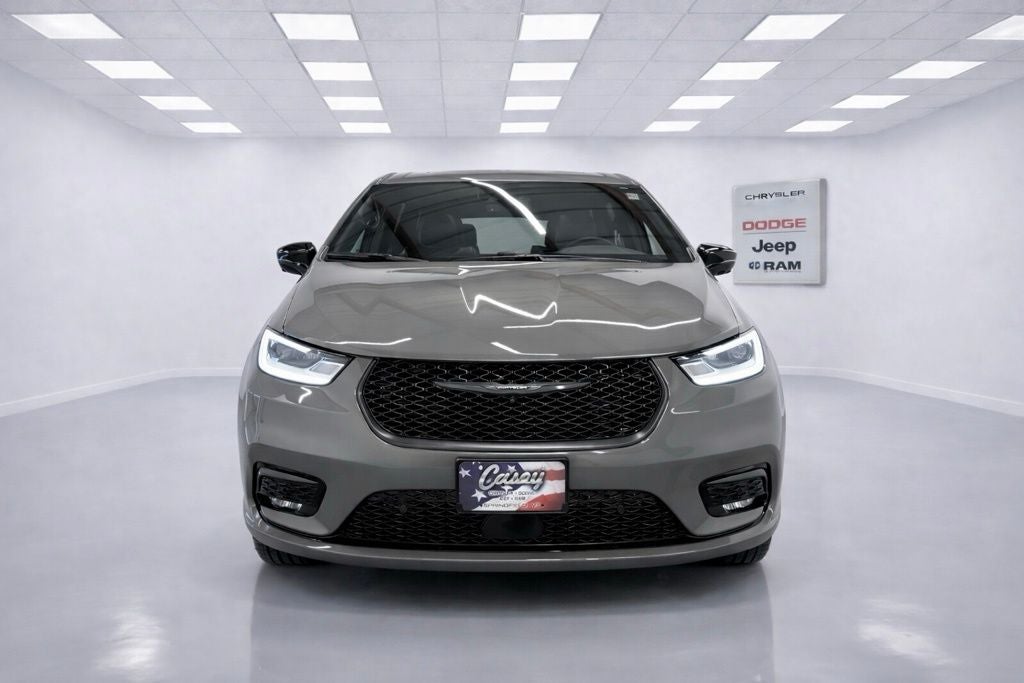 2023 Chrysler Pacifica Hybrid Limited