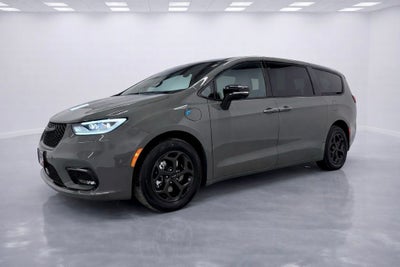 2023 Chrysler Pacifica Hybrid Limited
