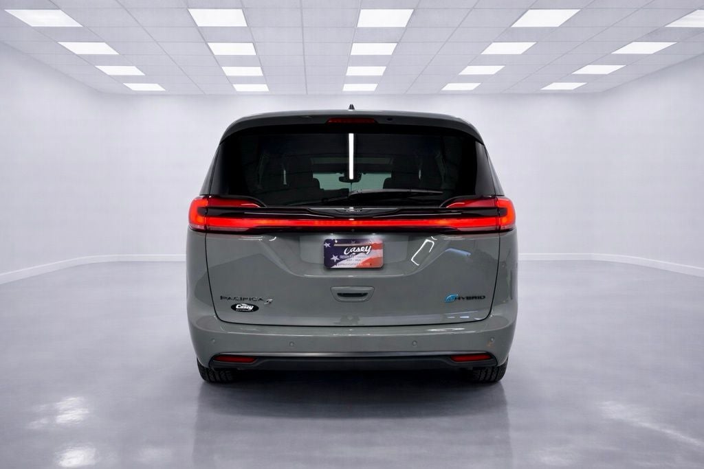 2023 Chrysler Pacifica Hybrid Limited