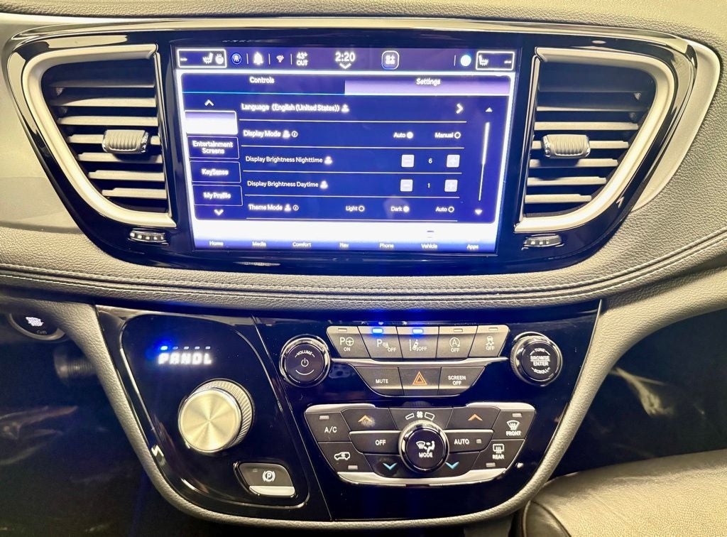 2022 Chrysler Pacifica Touring L