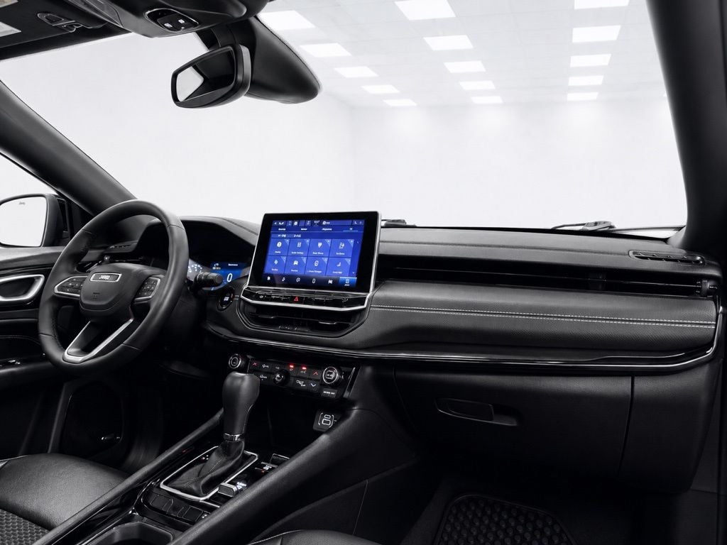 2023 Jeep Compass Altitude