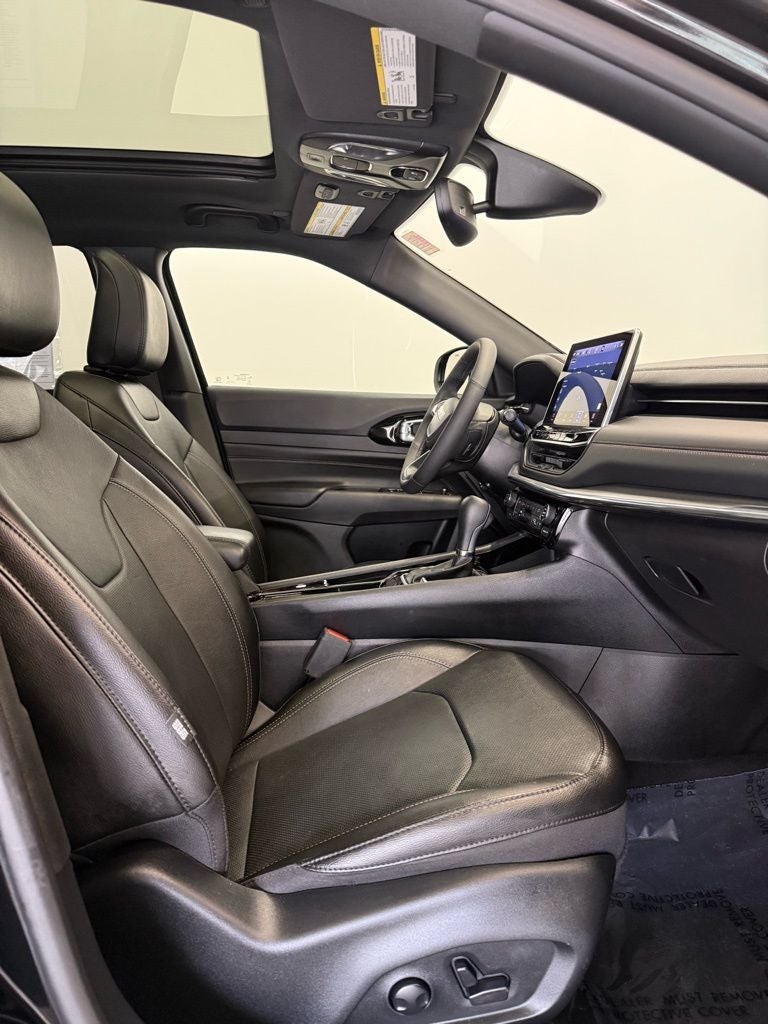 2023 Jeep Compass (Red) Edition