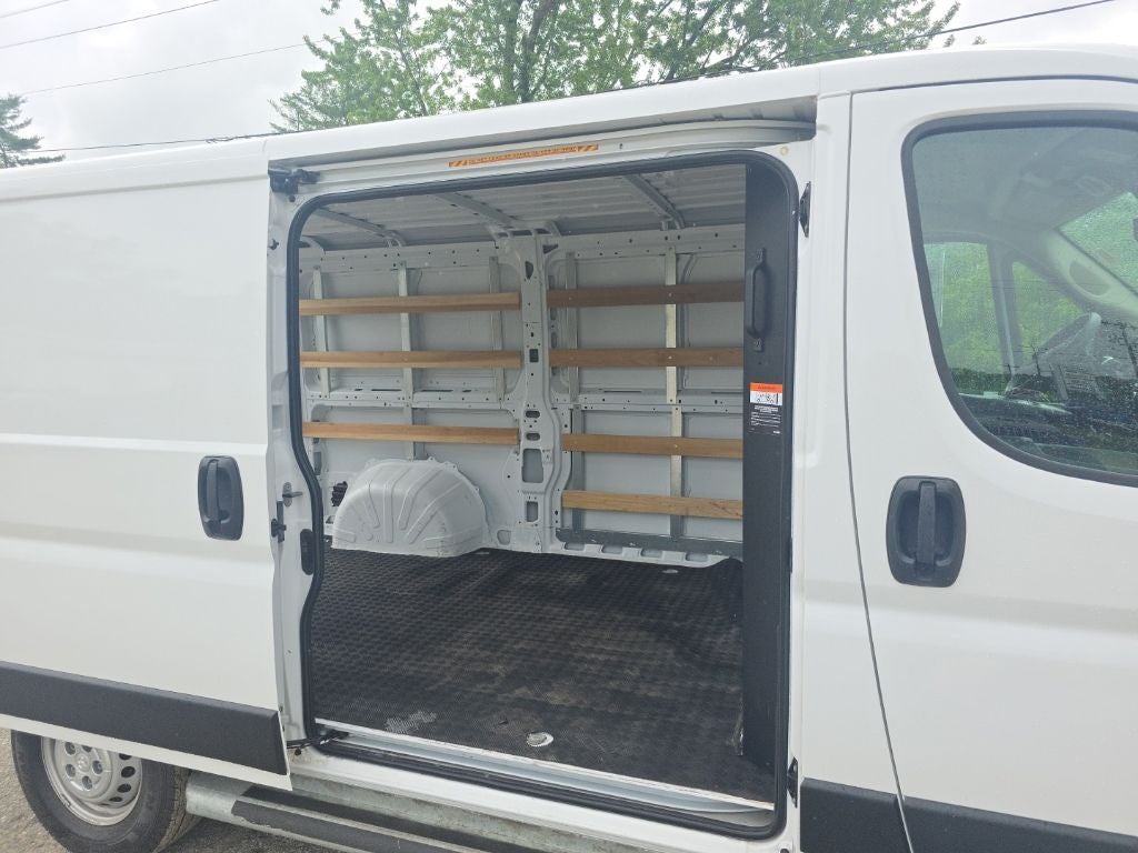 2025 RAM ProMaster 2500 Base
