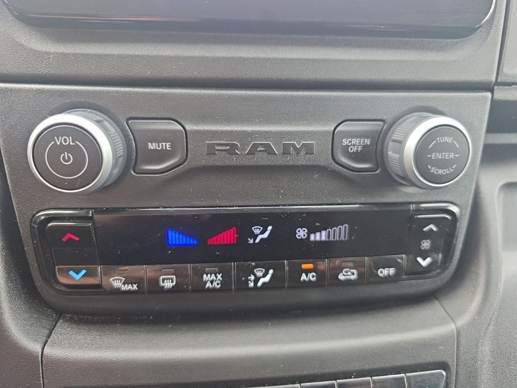 2025 RAM ProMaster 2500 Base