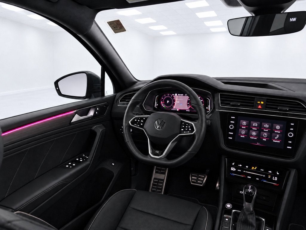 2022 Volkswagen Tiguan 2.0T SEL R-Line