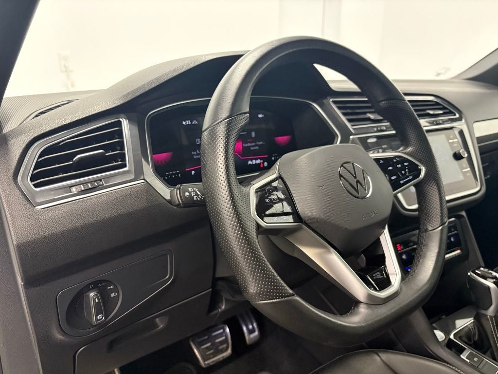 2023 Volkswagen Tiguan 2.0T SE R-Line Black