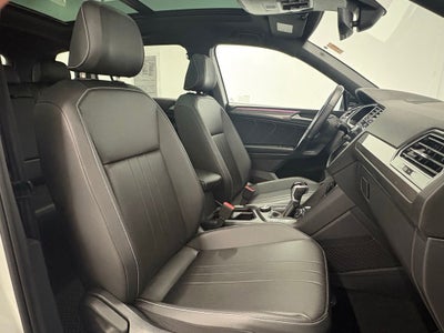 2023 Volkswagen Tiguan 2.0T SE R-Line Black