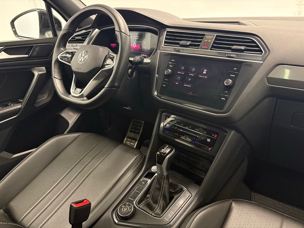 2023 Volkswagen Tiguan 2.0T SE R-Line Black