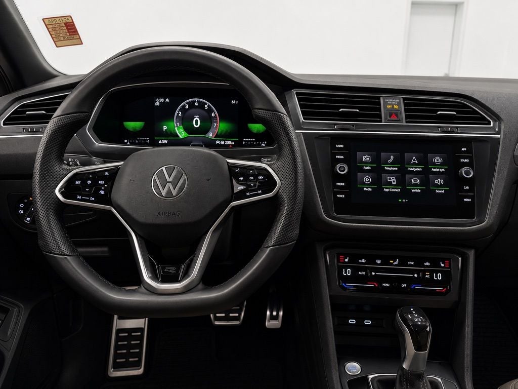 2022 Volkswagen Tiguan 2.0T SE R-Line Black