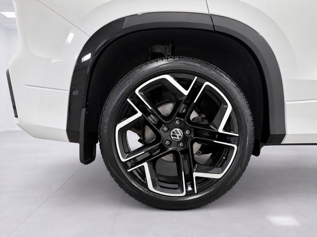 2025 Volkswagen Tiguan 2.0T SEL R-Line
