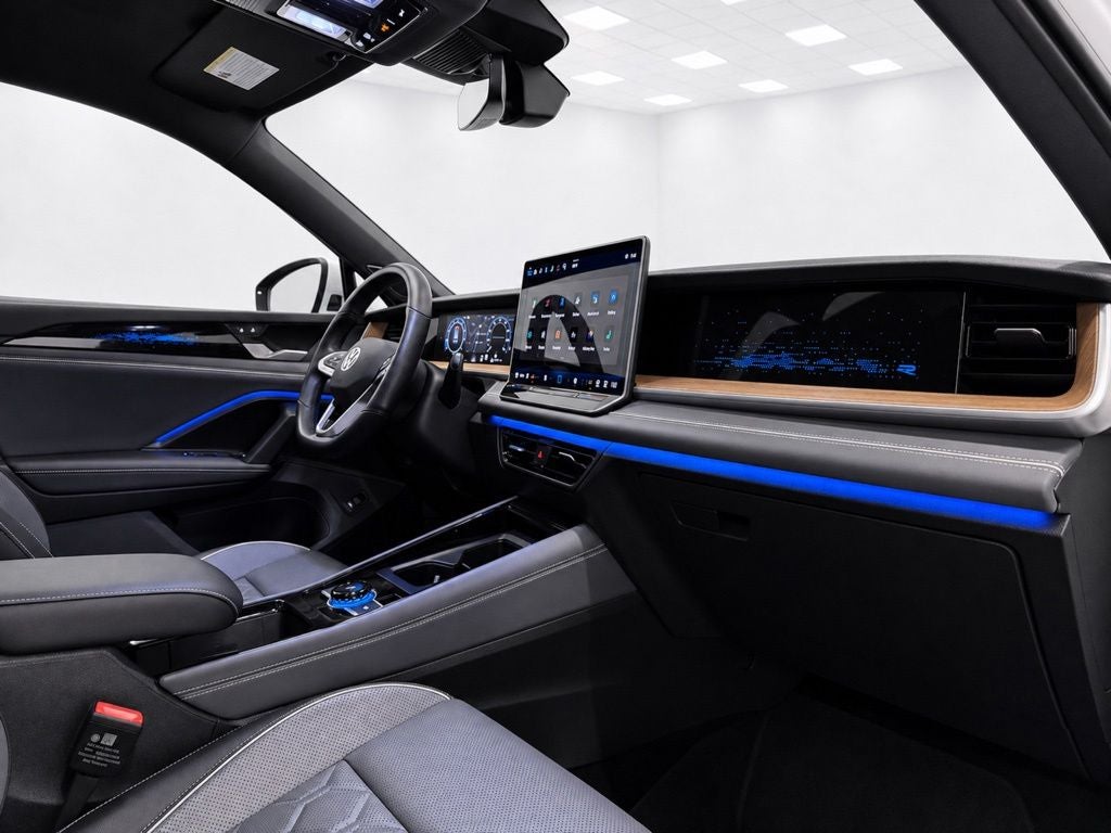 2025 Volkswagen Tiguan 2.0T SEL R-Line
