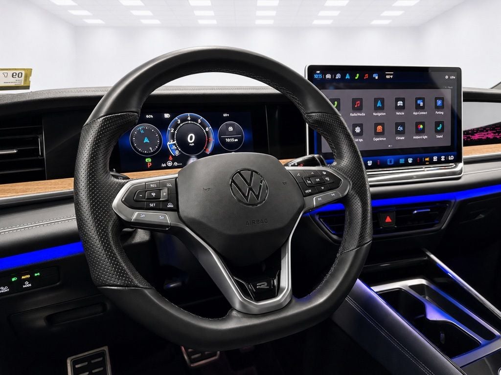 2025 Volkswagen Tiguan 2.0T SEL R-Line
