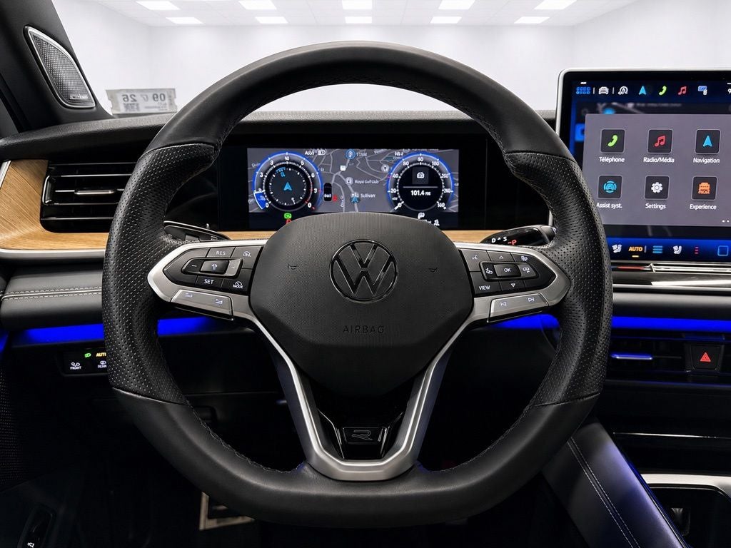 2025 Volkswagen Tiguan 2.0T SEL R-Line
