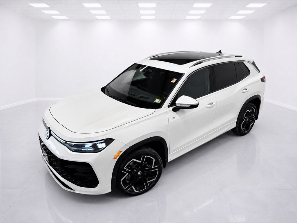 2025 Volkswagen Tiguan 2.0T SEL R-Line