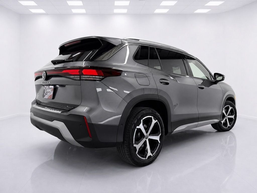 2025 Volkswagen Tiguan 2.0T SE
