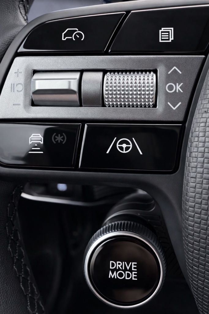 2025 Hyundai IONIQ 5 SE