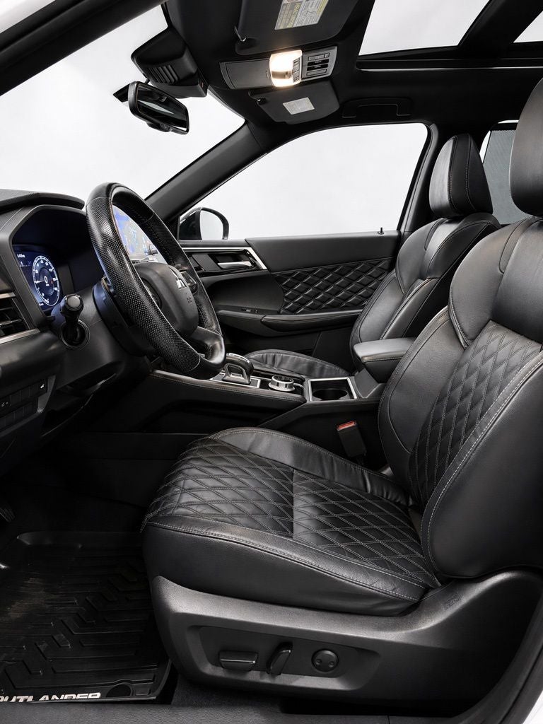 2023 Mitsubishi Outlander SEL Black Edition