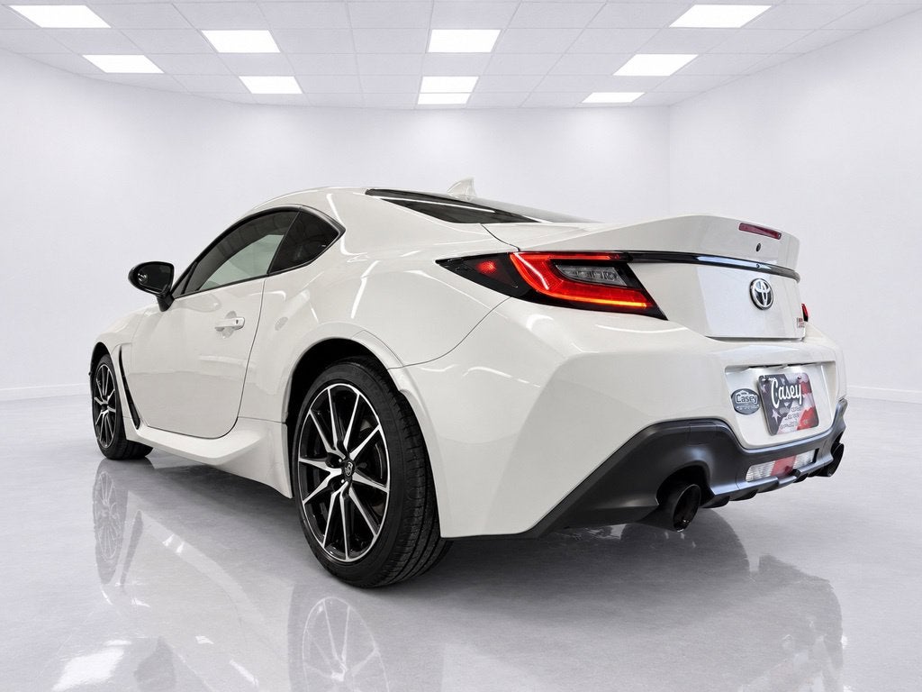 2025 Toyota GR86 Base