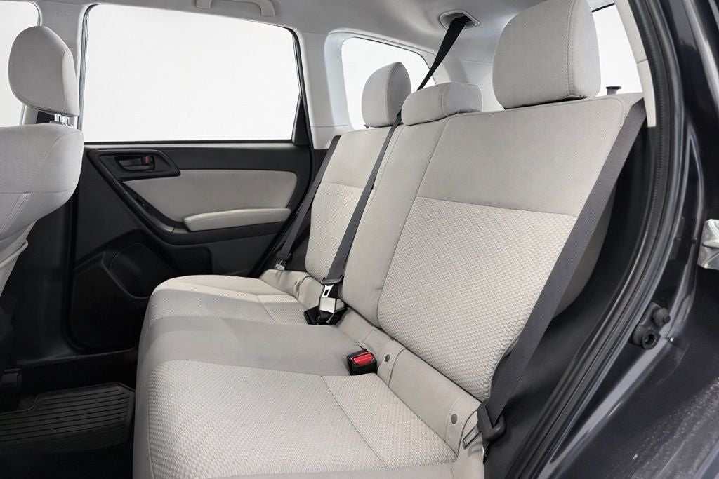 2016 Subaru Forester 2.5i