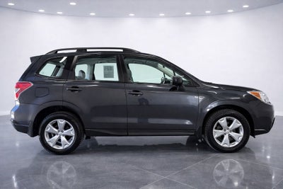 2016 Subaru Forester 2.5i