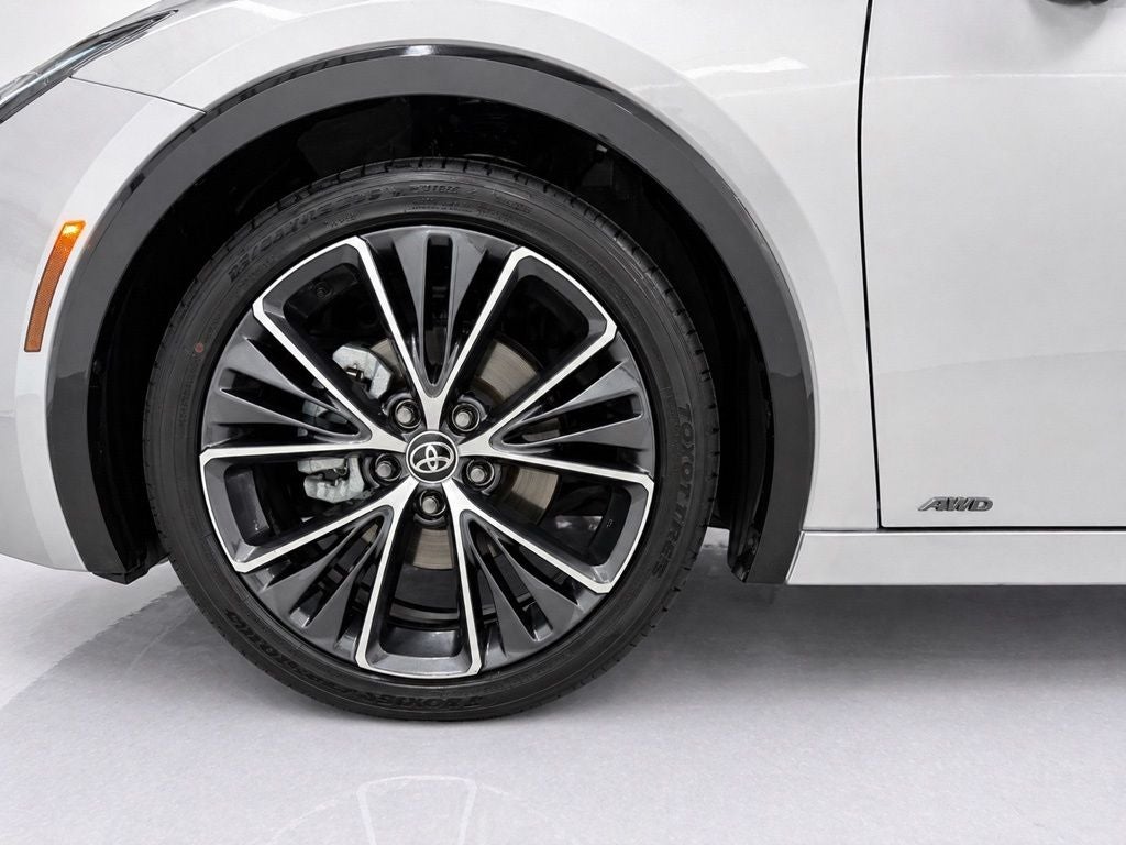2025 Toyota Prius XLE