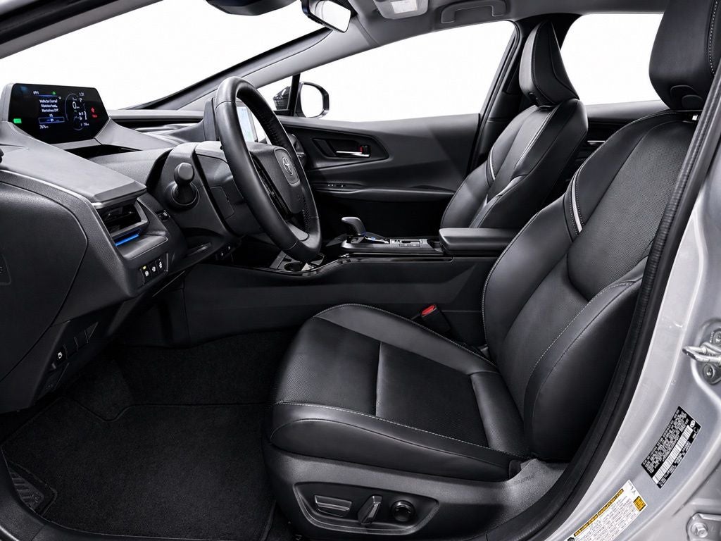 2025 Toyota Prius XLE