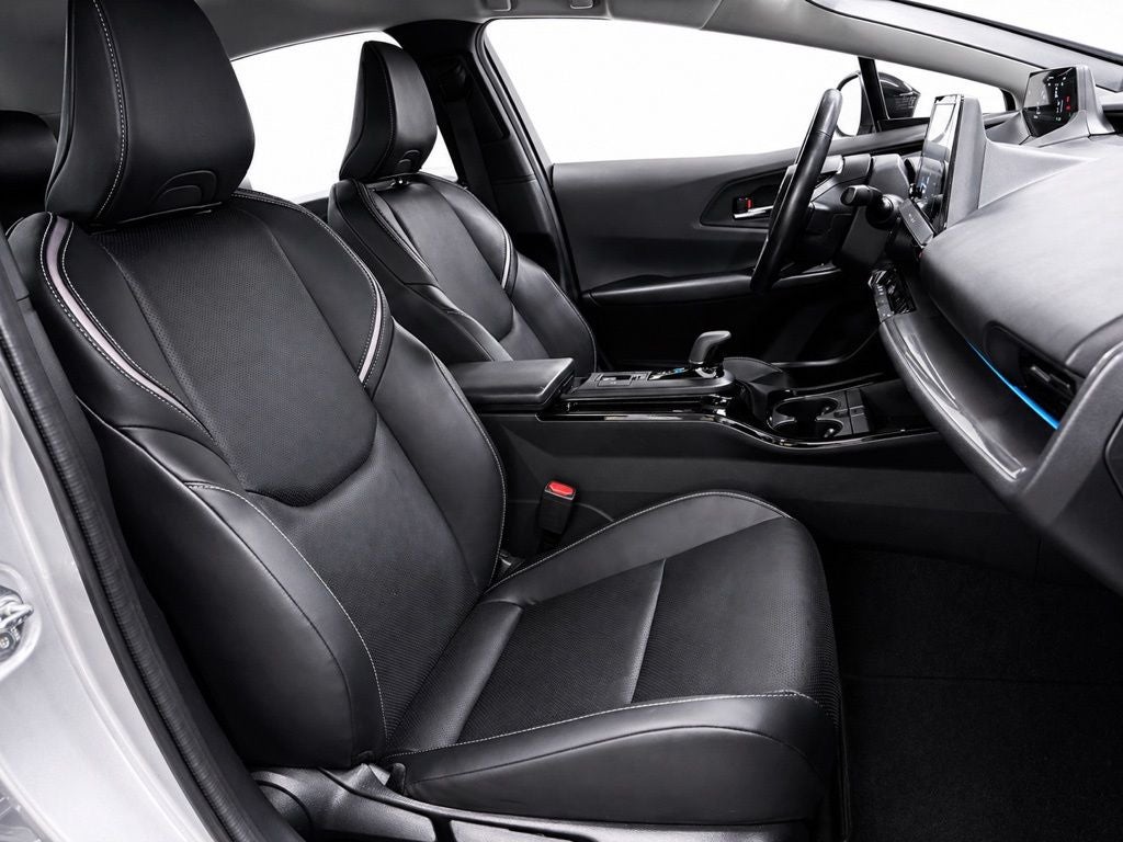 2025 Toyota Prius XLE