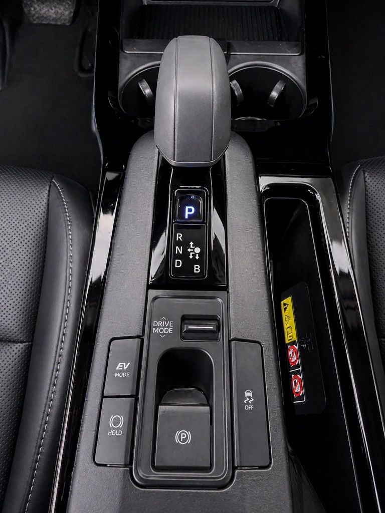 2025 Toyota Prius XLE