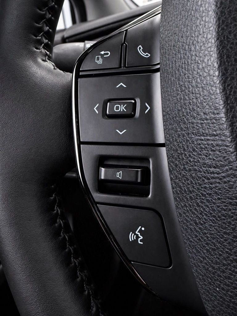 2025 Toyota Prius XLE