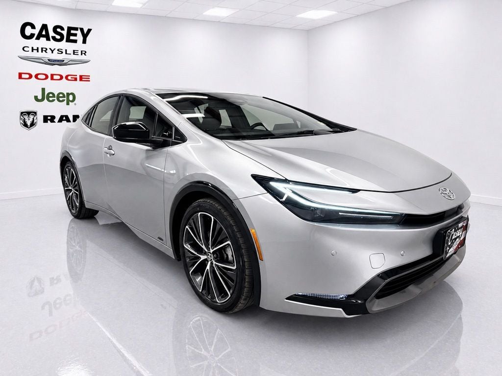 2025 Toyota Prius XLE