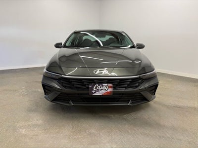 2025 Hyundai Elantra SE