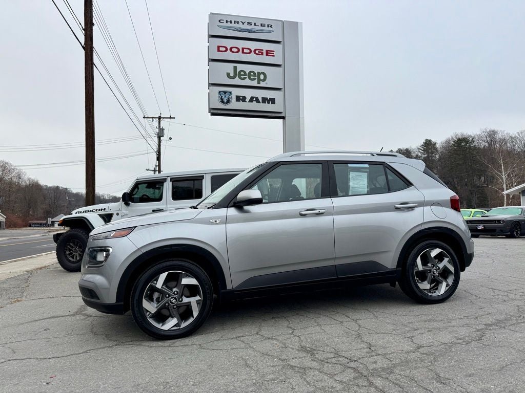 2024 Hyundai Venue SEL