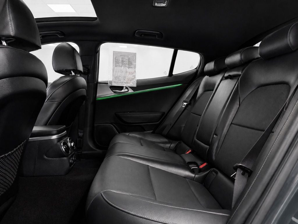 2022 Kia Stinger GT1