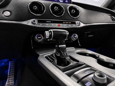 2022 Kia Stinger GT1