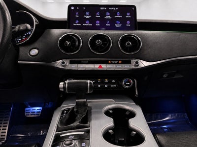 2022 Kia Stinger GT1