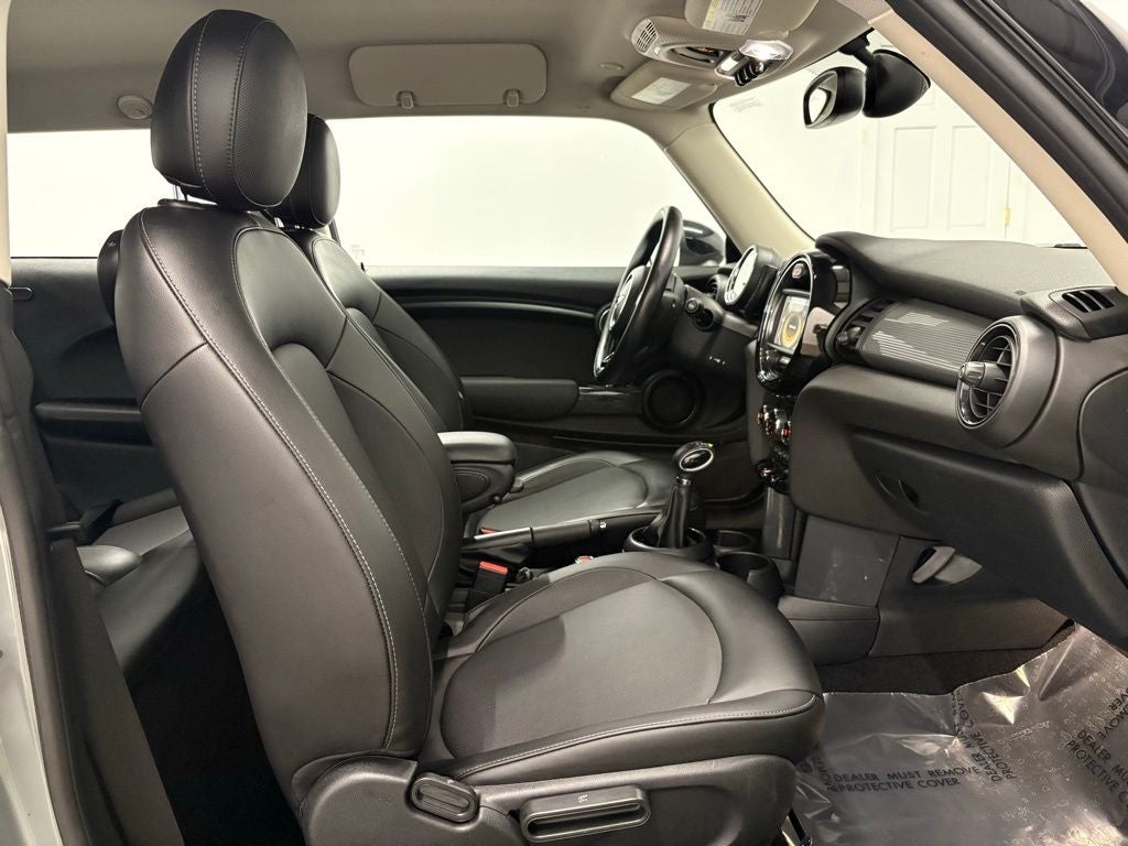 2017 MINI Cooper Base