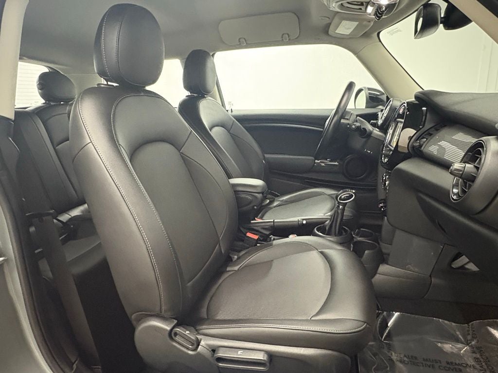 2017 MINI Cooper Base