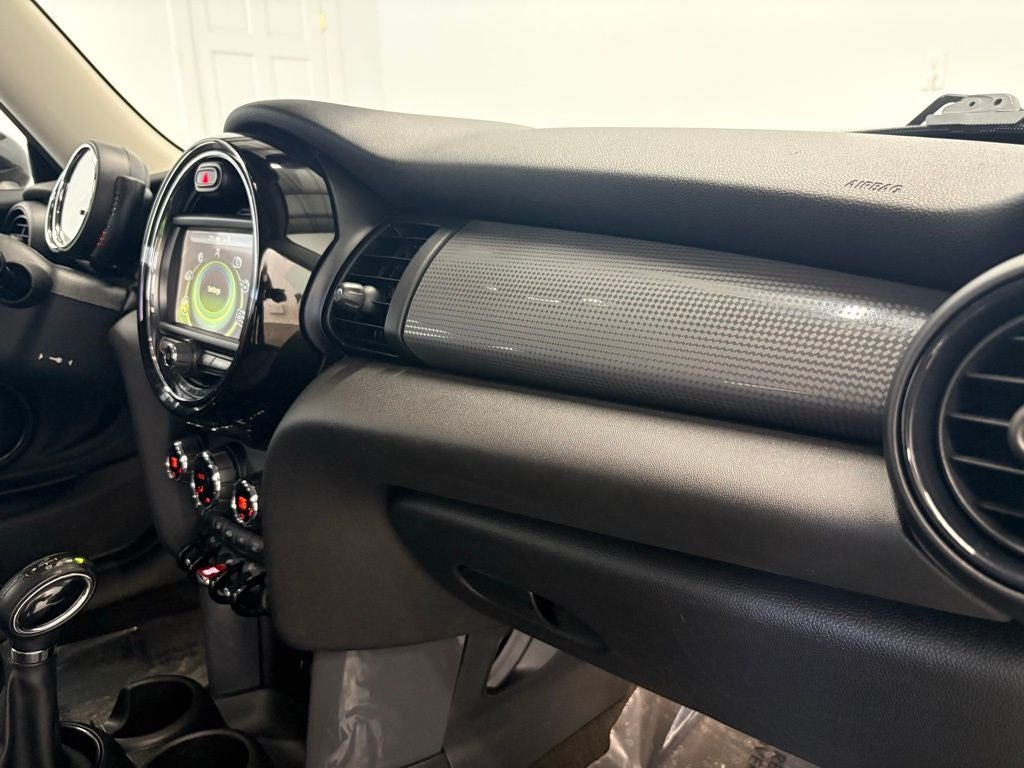 2017 MINI Cooper Base