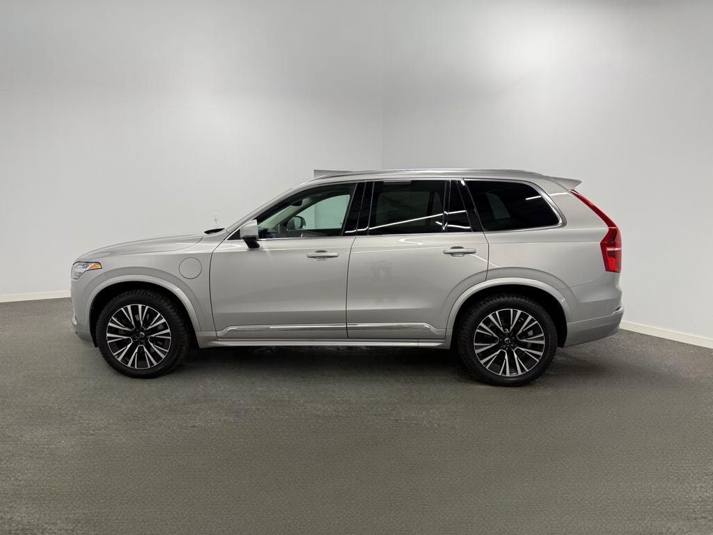 2024 Volvo XC90 Recharge Plug-In Hybrid T8 Core Bright Theme