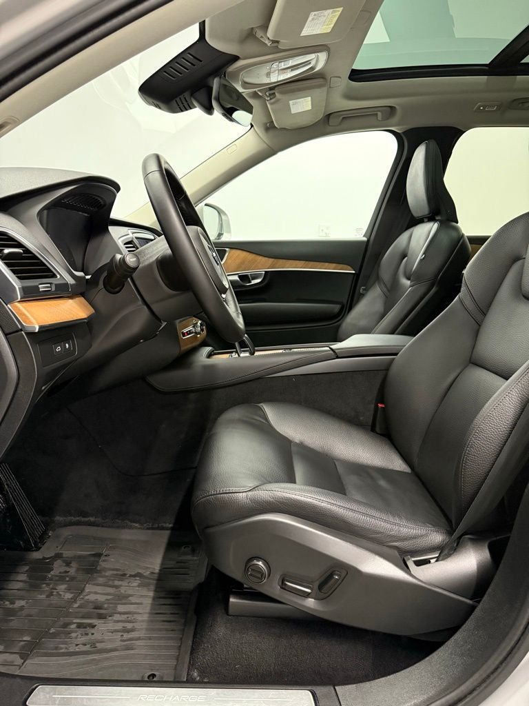 2024 Volvo XC90 Recharge Plug-In Hybrid T8 Core Bright Theme